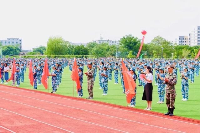 江西上饶优质中专学院招生启动，塑造未来的殿堂之门