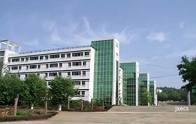 上饶市中等专业学校图片展示